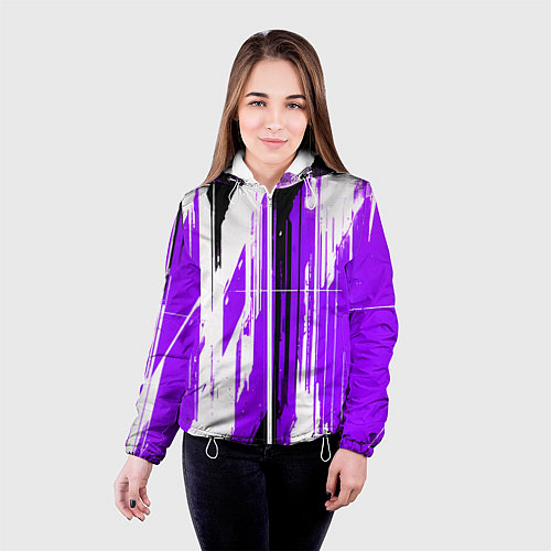 Женская куртка Вертикальные чёрно-белые линии на фиолетовом фоне / 3D-Белый – фото 4