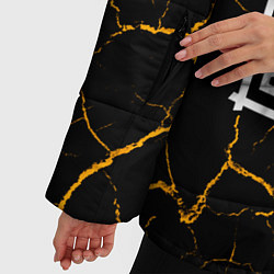 Куртка зимняя женская Лого BTS на темном фоне с сотами, цвет: 3D-черный — фото 2