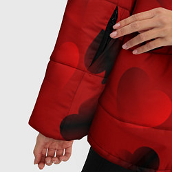 Куртка зимняя женская Карты карточные масти на красном фоне, цвет: 3D-светло-серый — фото 2