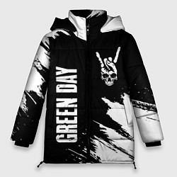 Женская зимняя куртка Green Day и рок символ на темном фоне