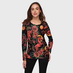 Лонгслив женский Красная лошадь с розами, цвет: 3D-принт — фото 2