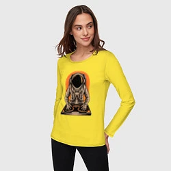 Лонгслив хлопковый женский Космонавт диджей - cosmo DJ, цвет: желтый — фото 2