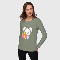 Лонгслив хлопковый женский Кролик с подарком, цвет: авокадо — фото 2