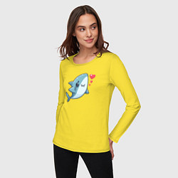 Лонгслив хлопковый женский Акула с сердечками, цвет: желтый — фото 2
