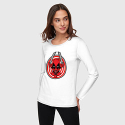 Лонгслив хлопковый женский Дэдпул с мечами, цвет: белый — фото 2