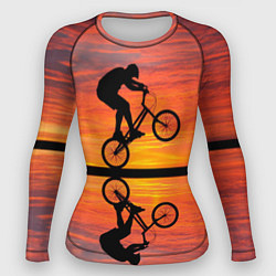 Рашгард женский Велосипедист в отражении, цвет: 3D-принт