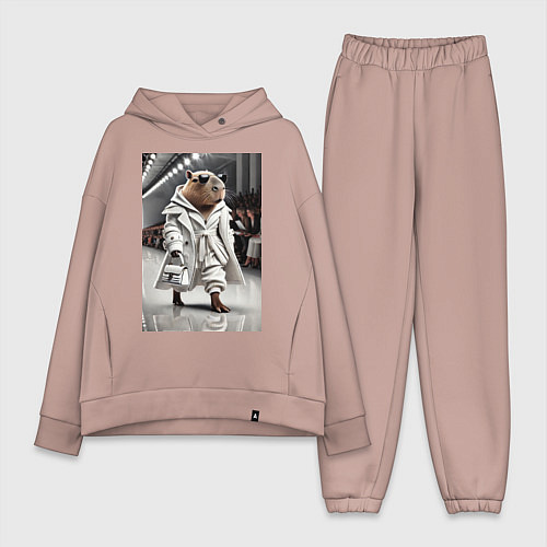 Женский костюм оверсайз Модный капибара манекенщик - дефиле животных / Пыльно-розовый – фото 1