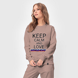 Костюм хлопковый женский Keep calm Strezhevoy Стрежевой, цвет: пыльно-розовый — фото 2