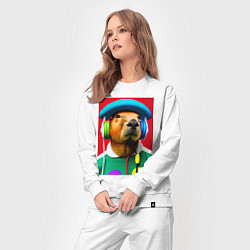 Костюм хлопковый женский Капибара в наушниках и шляпе - нейросеть, цвет: белый — фото 2