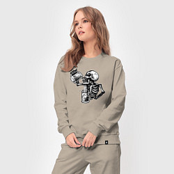 Костюм хлопковый женский Пивной скелетик, цвет: миндальный — фото 2