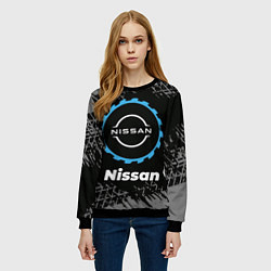 Свитшот женский Nissan в стиле Top Gear со следами шин на фоне, цвет: 3D-черный — фото 2
