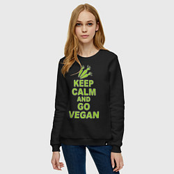 Свитшот хлопковый женский Keep Calm & Go Vegan, цвет: черный — фото 2