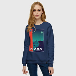 Свитшот хлопковый женский NASA плакат в космосе, цвет: тёмно-синий — фото 2