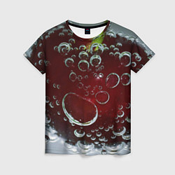 Женская футболка Сочная вишня под водой
