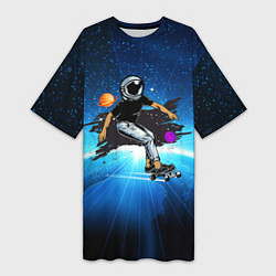 Женская длинная футболка Космонавт на скейте в космосе