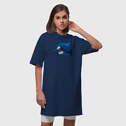 Футболка женская-платье Огромная акула и два аквалангиста, цвет: тёмно-синий — фото 2