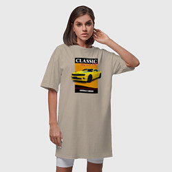 Футболка женская-платье Спорткар Chevrolet Camaro, цвет: миндальный — фото 2