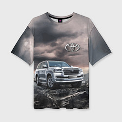 Женская футболка оверсайз Toyota Land Cruiser 200 среди скал