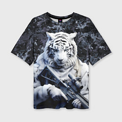Женская футболка оверсайз Белый тигр солдат зима