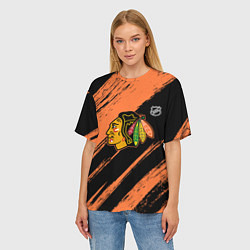 Футболка оверсайз женская Чикаго Блэкхокс - фон с оранжевыми потертостами, цвет: 3D-принт — фото 2