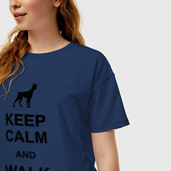 Футболка оверсайз женская Keep Calm & Walk the dog, цвет: тёмно-синий — фото 2
