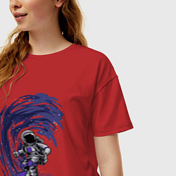 Футболка оверсайз женская Астронавт космический серфер, цвет: красный — фото 2