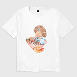 Футболка оверсайз женская Девушка-ежик плетет венок, цвет: белый