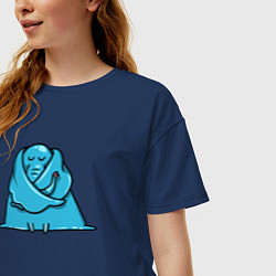 Футболка оверсайз женская Голубой слон обнимает себя ушами, цвет: тёмно-синий — фото 2