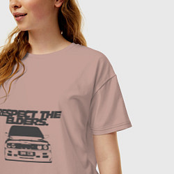 Футболка оверсайз женская BMW - Уважение старшим, цвет: пыльно-розовый — фото 2