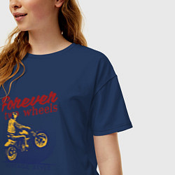 Футболка оверсайз женская Винтажный стиль мотоциклист, цвет: тёмно-синий — фото 2