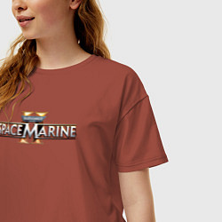 Футболка оверсайз женская Warhammer 40000 space marine 2 logo, цвет: кирпичный — фото 2