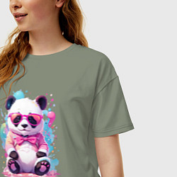 Футболка оверсайз женская Милая панда в розовых очках и бантике, цвет: авокадо — фото 2