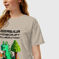 Футболка оверсайз женская Collaboration of Minecraft and beersaur - ai art, цвет: миндальный — фото 2