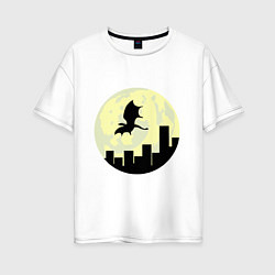 Женская футболка оверсайз Дракон, летящий над городом