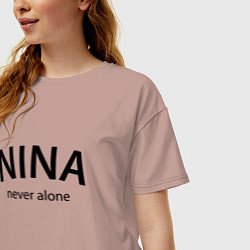 Футболка оверсайз женская Nina never alone - motto, цвет: пыльно-розовый — фото 2