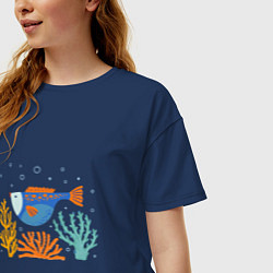 Футболка оверсайз женская Рыбка в кораллах, цвет: тёмно-синий — фото 2