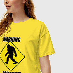 Футболка оверсайз женская Предупреждающий знак Bigfoot zone, цвет: желтый — фото 2