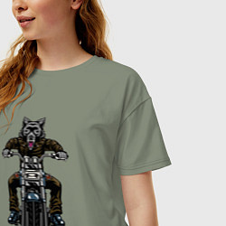 Футболка оверсайз женская Волк на байке, цвет: авокадо — фото 2