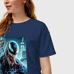Футболка оверсайз женская Venom in New York city - ai art fantasy, цвет: тёмно-синий — фото 2
