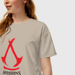 Футболка оверсайз женская Assassins Creed Shadows - badge, цвет: миндальный — фото 2