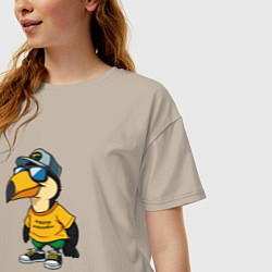 Футболка оверсайз женская Тукан в кроссовках, цвет: миндальный — фото 2