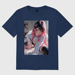 Женская футболка оверсайз Девушка в откровенном наряде на кровати