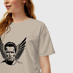 Футболка оверсайз женская Портрет Арнольд Шварценеггер с крыльями, цвет: миндальный — фото 2
