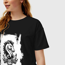 Футболка оверсайз женская Белый жеребец, цвет: черный — фото 2