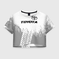 Женский топ Toyota speed на светлом фоне со следами шин: симво