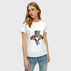 Футболка хлопковая женская Florida Panthers цвета белый — фото 2