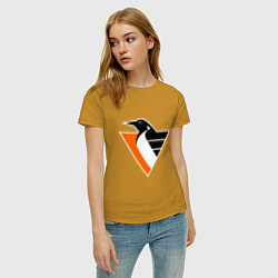 Футболка хлопковая женская Pittsburgh Penguins, цвет: горчичный — фото 2