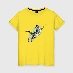 Футболка хлопковая женская Котик играет с бабочкой, цвет: желтый