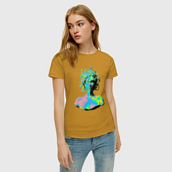 Футболка хлопковая женская Gorgon Medusa Vaporwave Neon, цвет: горчичный — фото 2