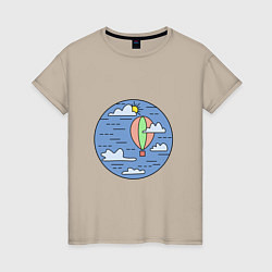 Женская футболка Воздушный шар в небе с тучами